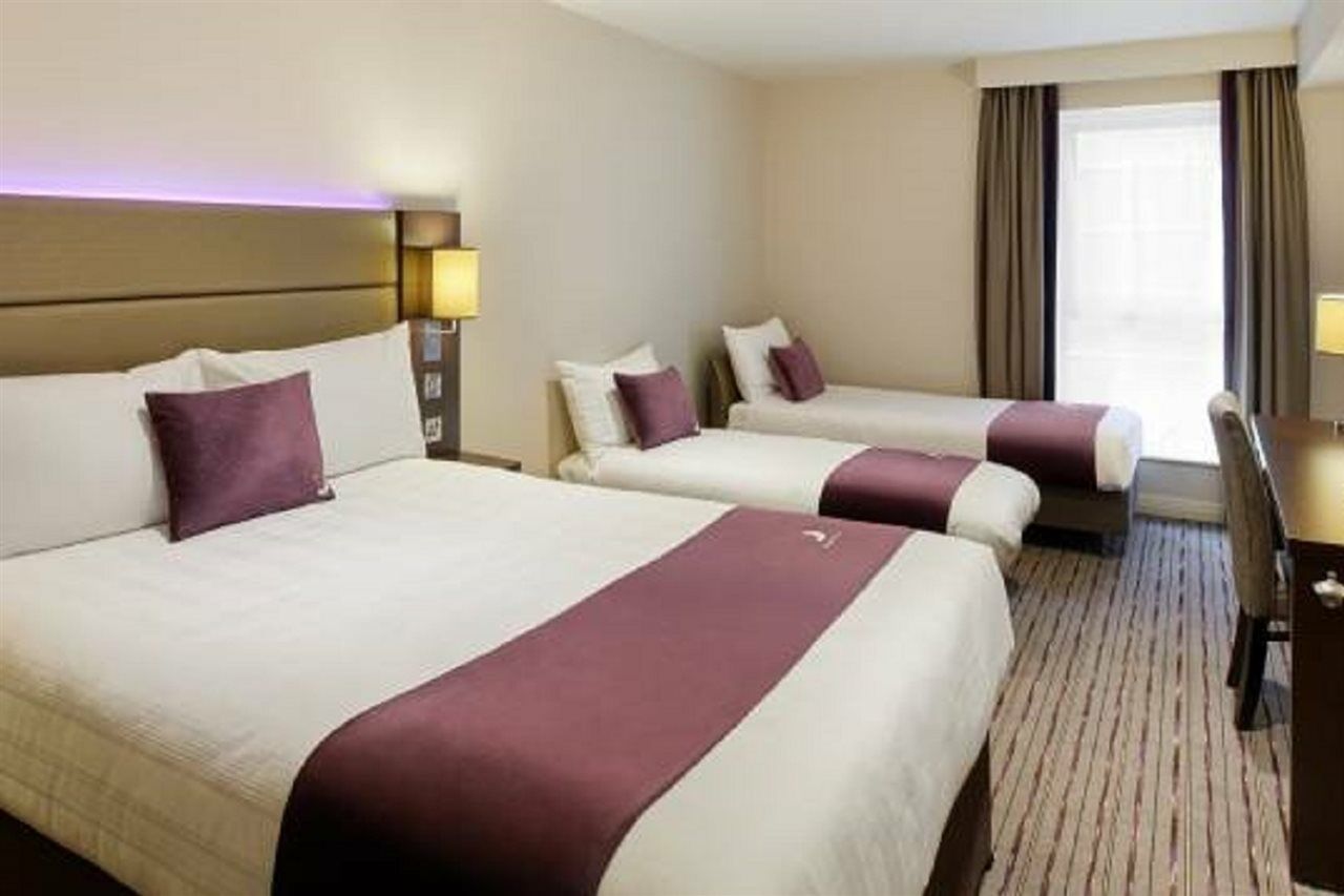 Premier Inn Manchester - Prestwich Dış mekan fotoğraf